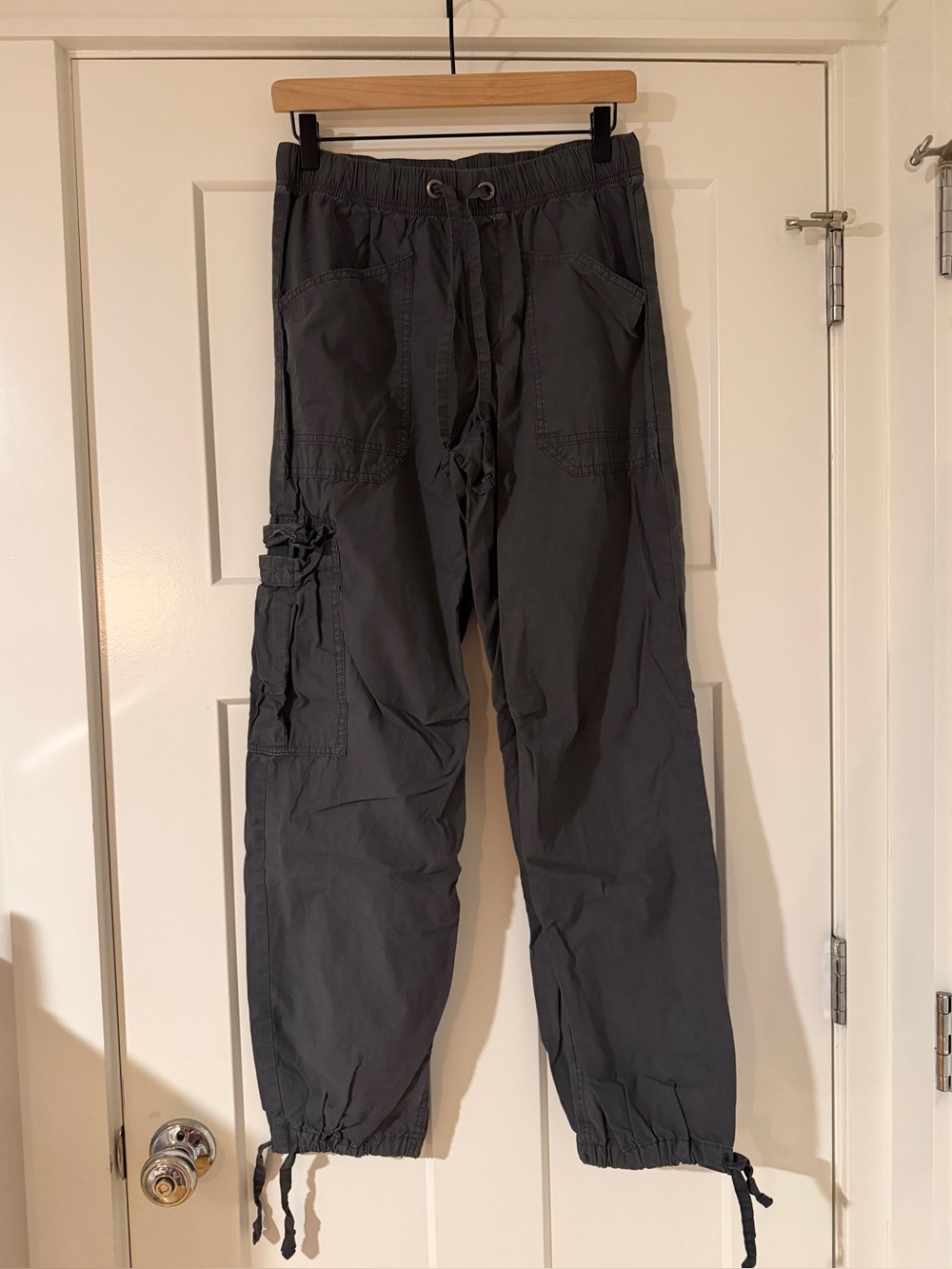 Aerie Women’s Drawstring Cargo Pants - Charcoal